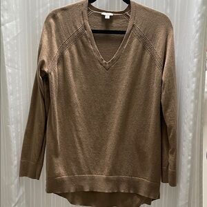 GAP Women's V-Neck Tan Sweater